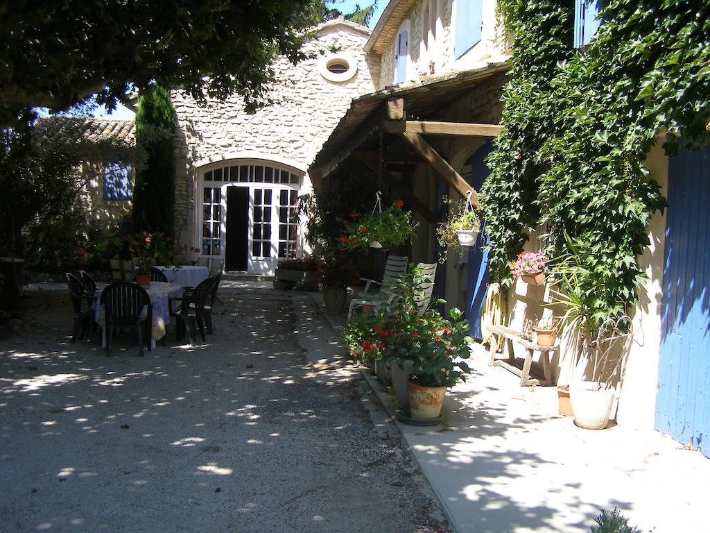 L'Oustau De Mistral Hotel Eyragues Exterior photo